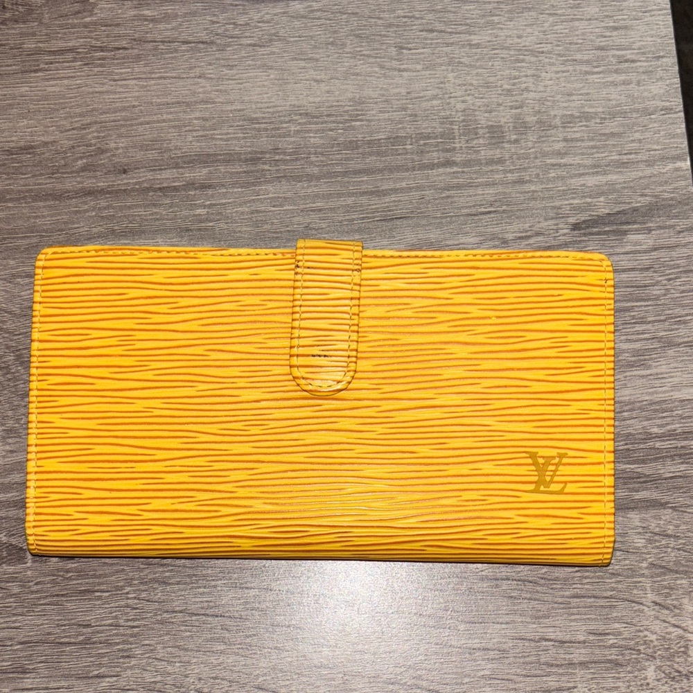 Louis Vuitton Tassili Yellow Bifold Long Wallet Epi Continental Viennois
